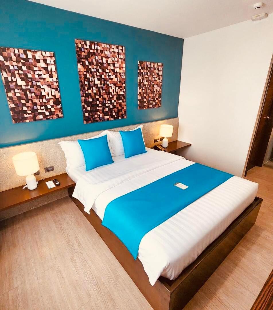 Fynn Boutique Hotel Bacoor Экстерьер фото